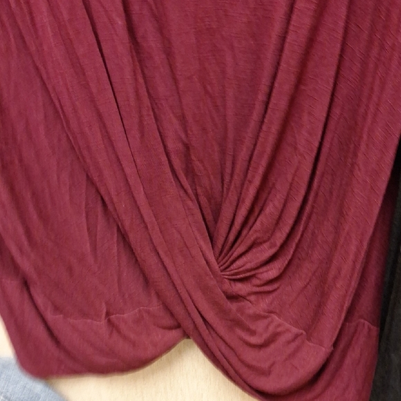 Maurices Burgundy and Black Long Sleeve Twist Tops - Picture 4 of 8